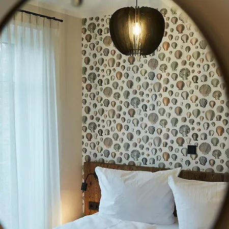 Binnendiek Haus 2 5 *